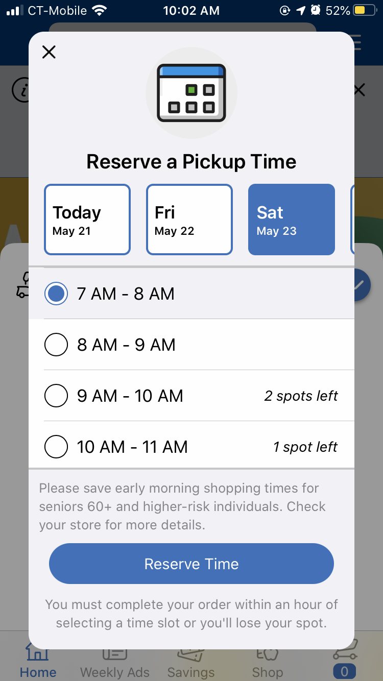 Kroger shows available spots for each pick-up time slot. 